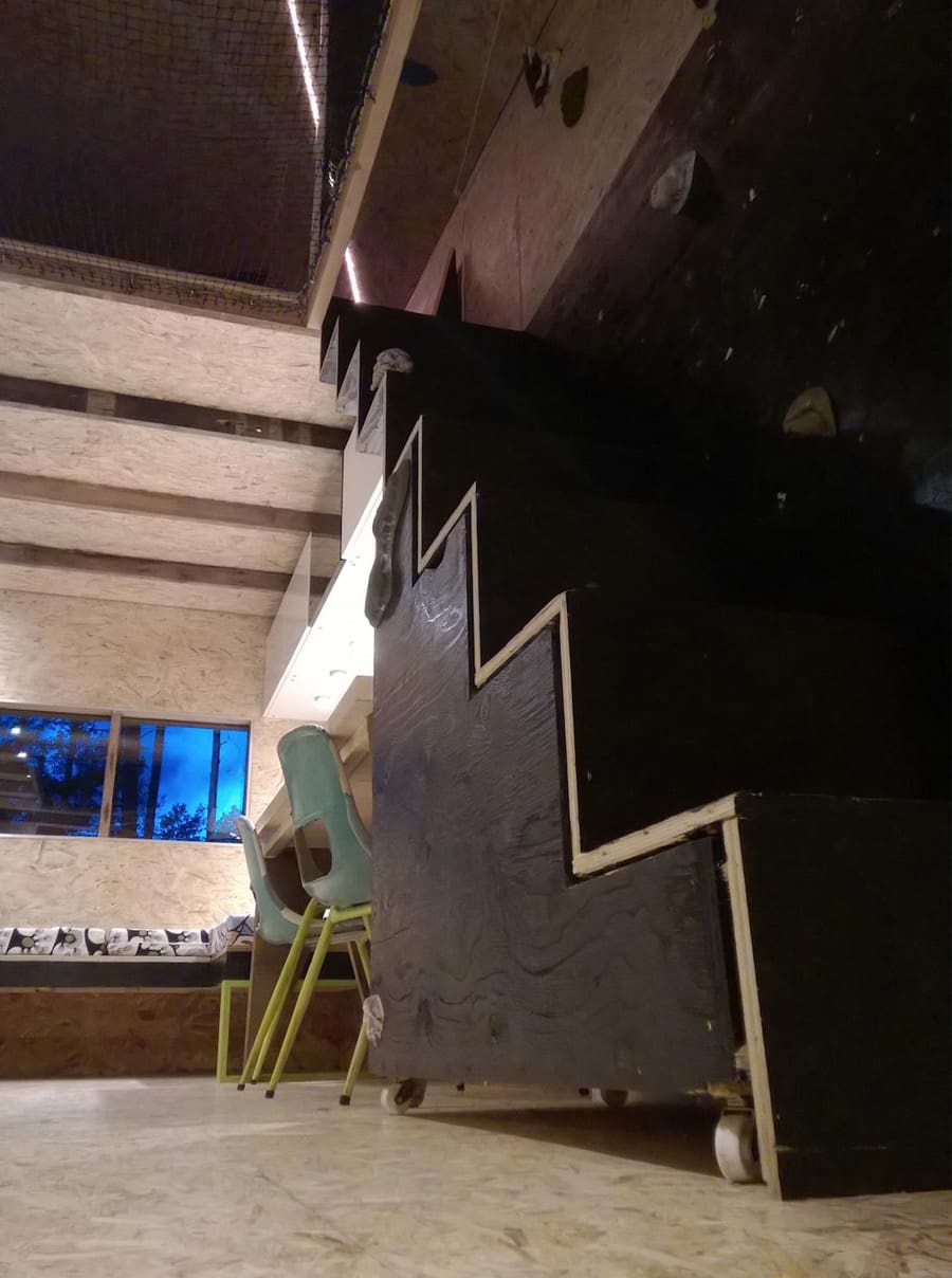 playful-tiny-house-5