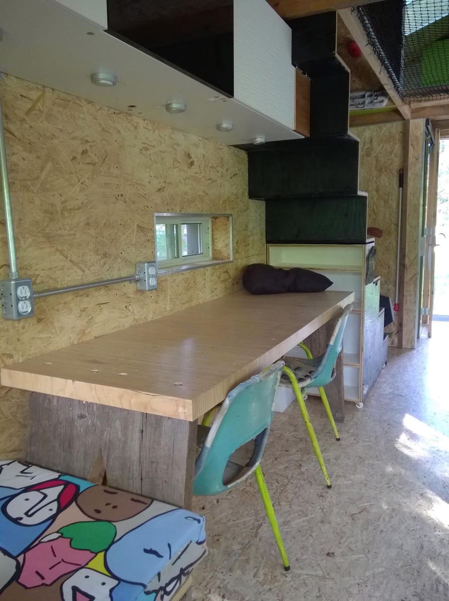 playful-tiny-house-7