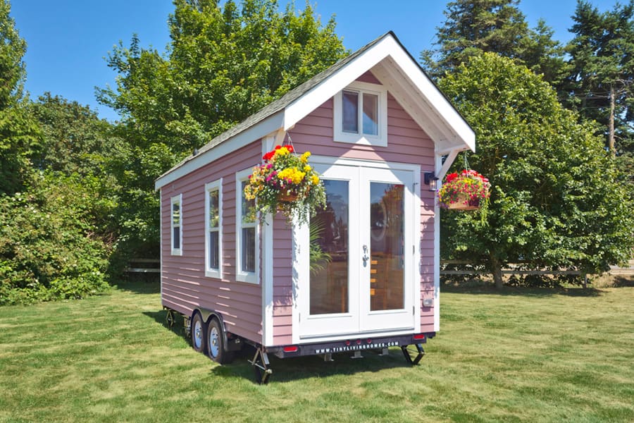 tiny-pink-home-tiny-living-homes-1