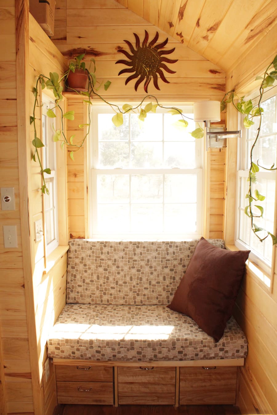 erin-and-dondis-tiny-house-3