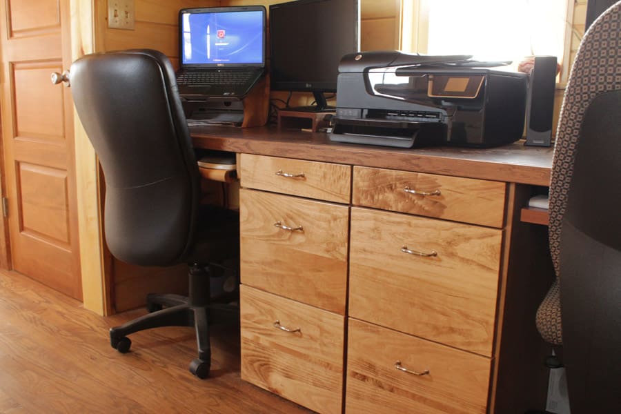 erin-and-dondis-tiny-house-6