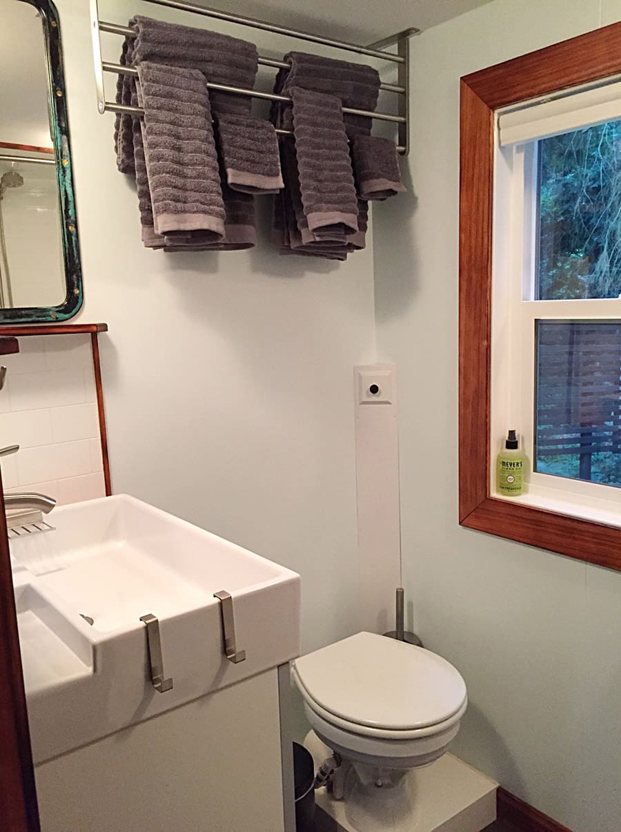 guemes-island-tiny-house-13