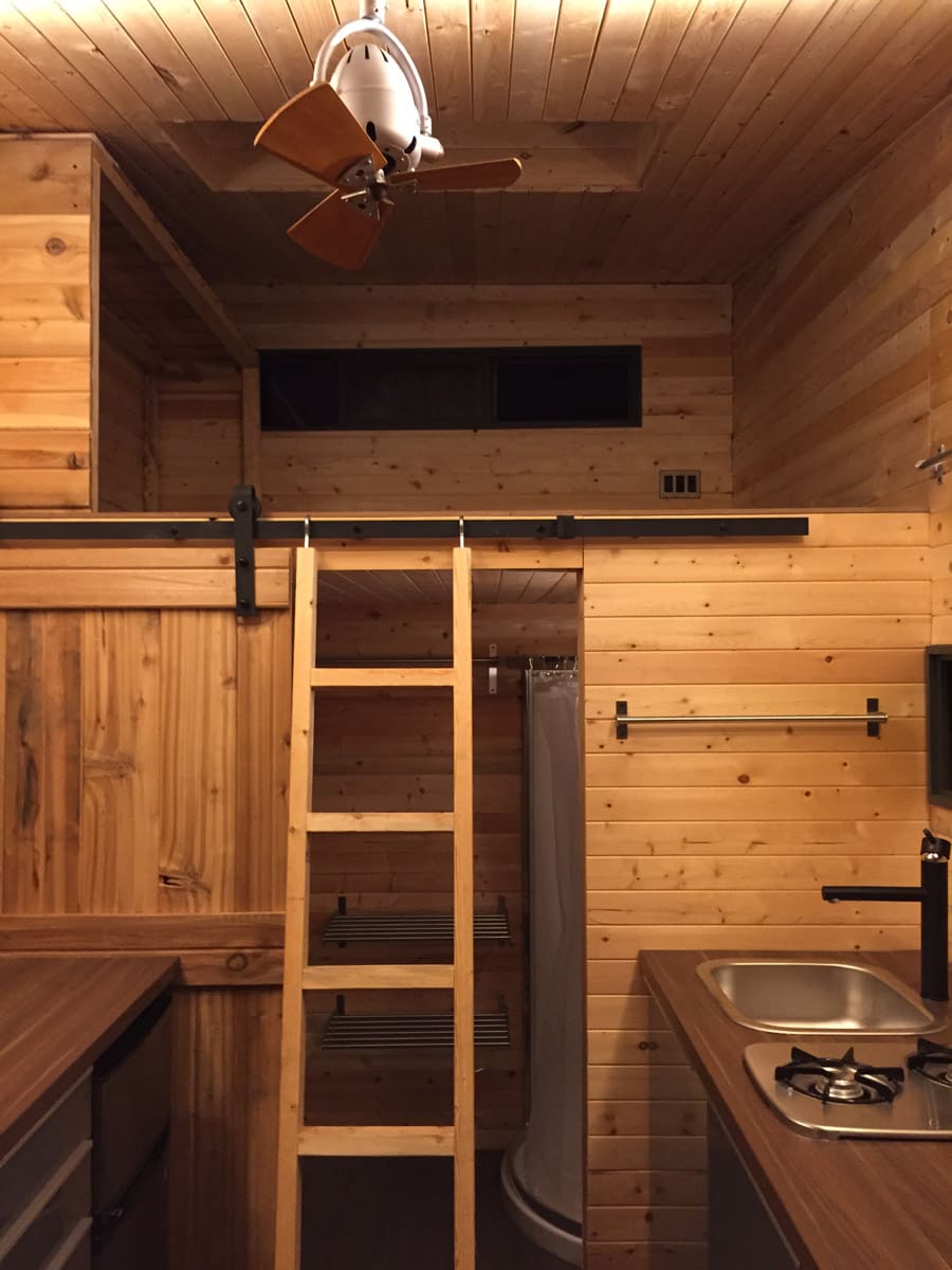 keqs-corner-tiny-house-3