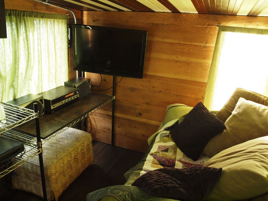 the-firebird-tiny-house-tiny-house-hotel-8