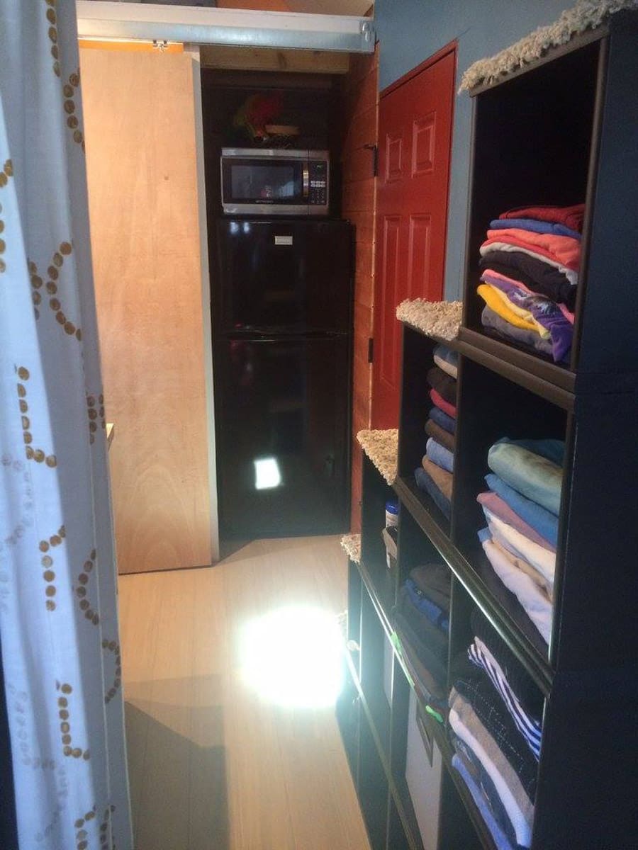 the-tiny-moving-castle-5