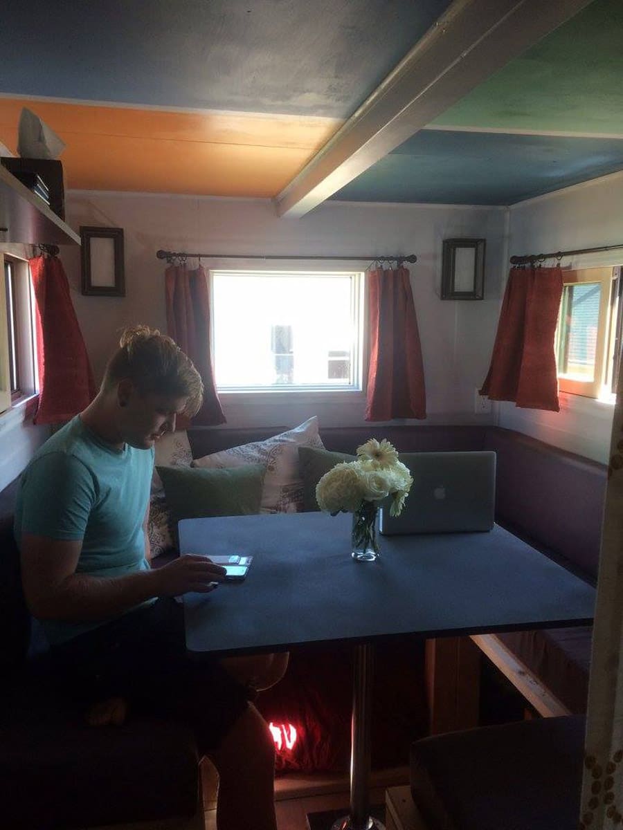 the-tiny-moving-castle-6