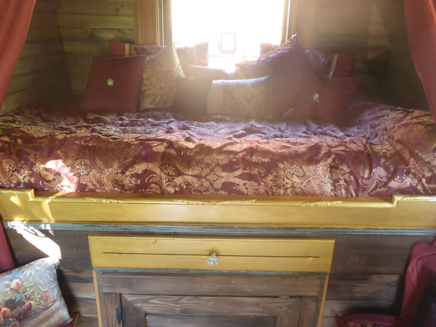 hailey-gypsy-wagon-4