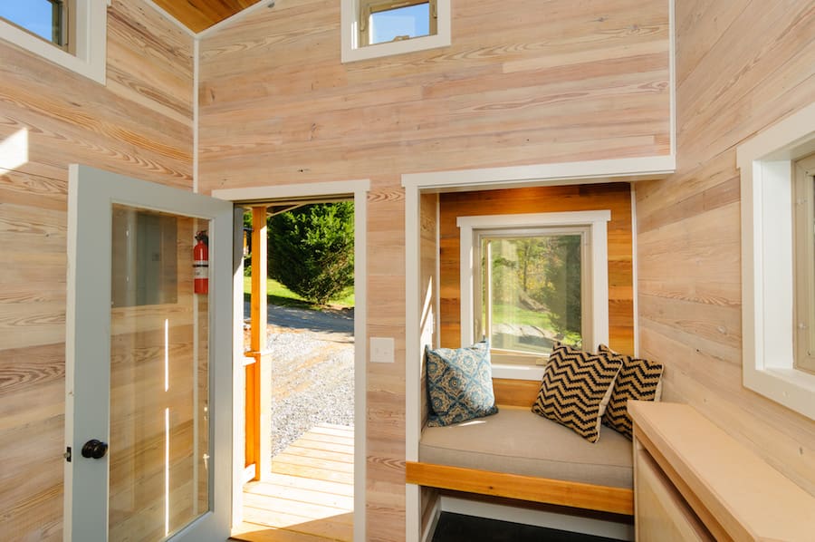 The MH 1 the-mh-wishbone-tiny-homes-9