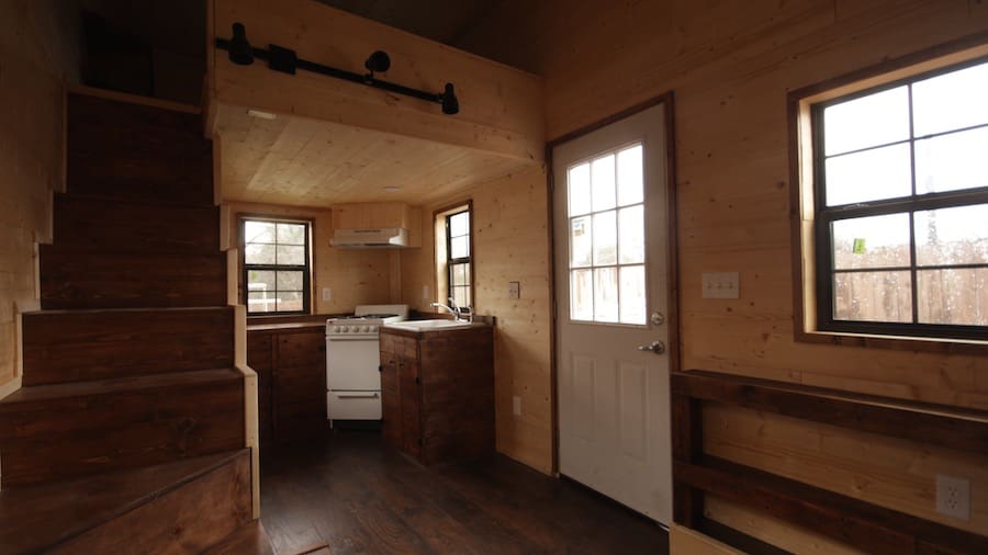 nomadic-tiny-house-2