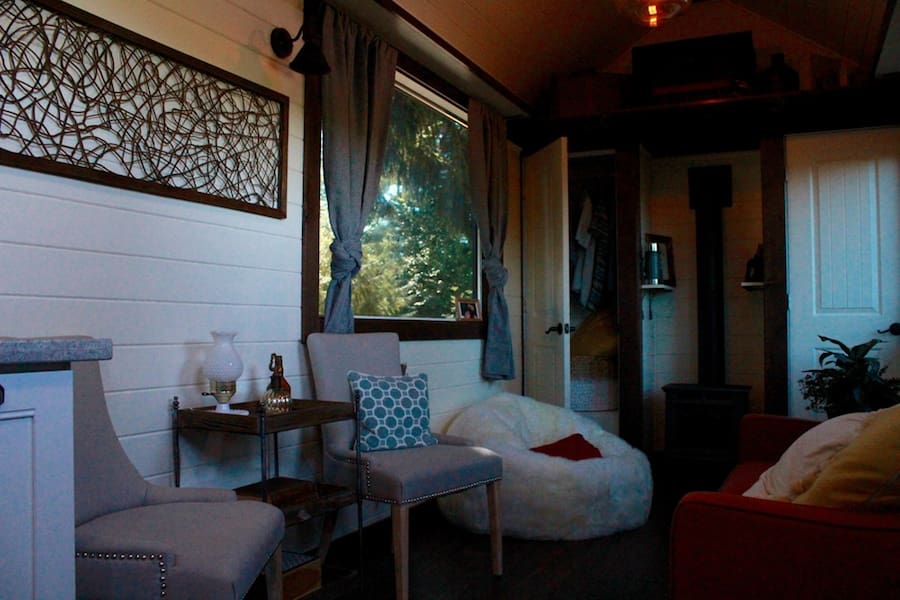 victorian-tiny-house-10