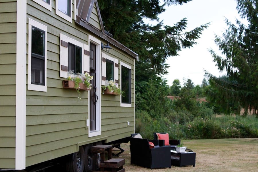 victorian-tiny-house-12