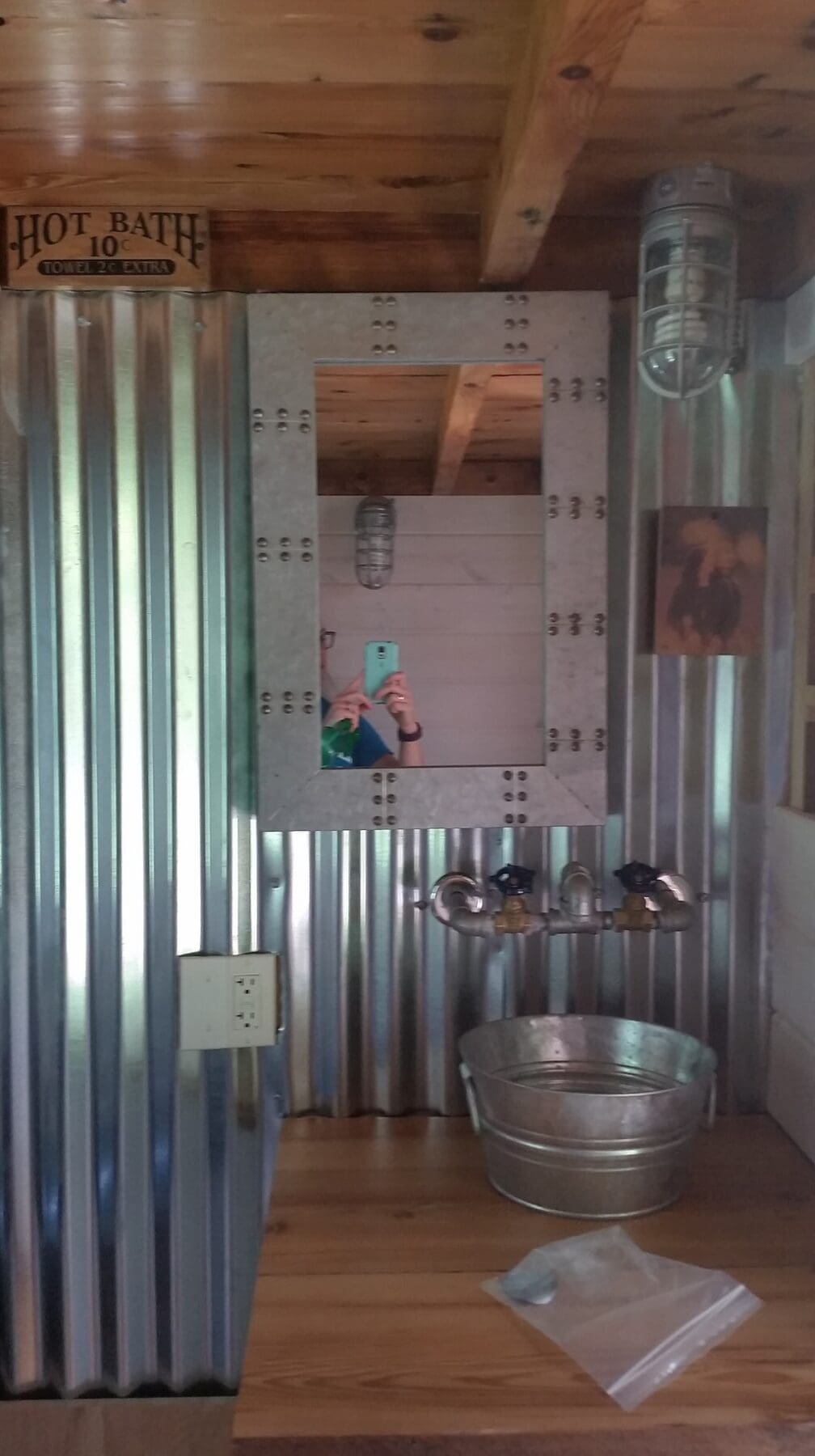 2-dogs-1-cat-tiny-house-6