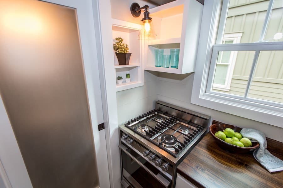 tiny-home-for-flood-victims-10