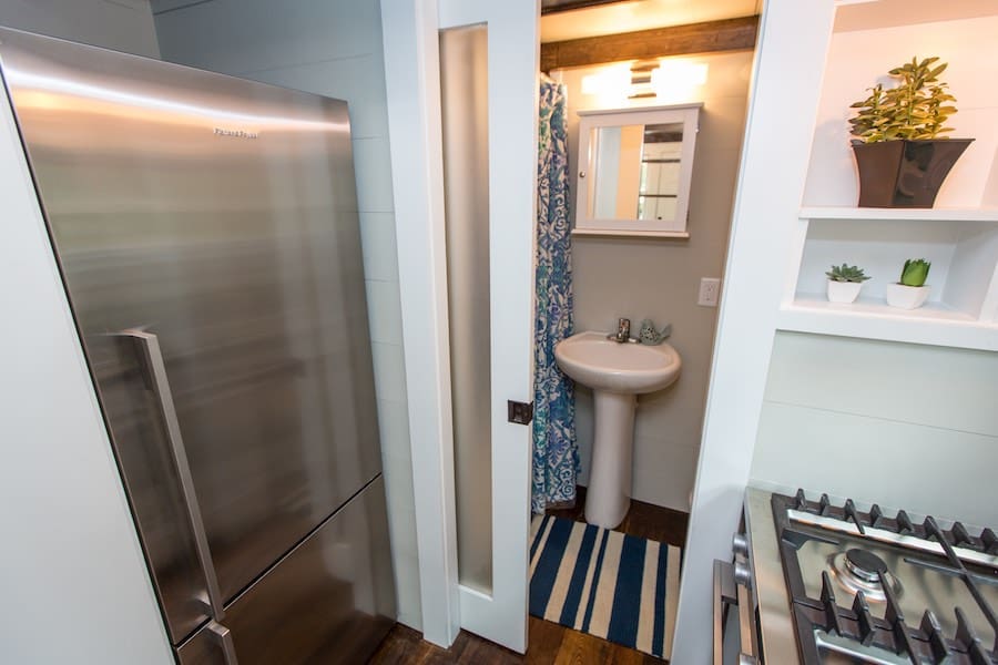 tiny-home-for-flood-victims-14