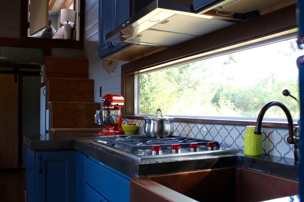 luxurious-tiny-heirmloom-custom-homes-3