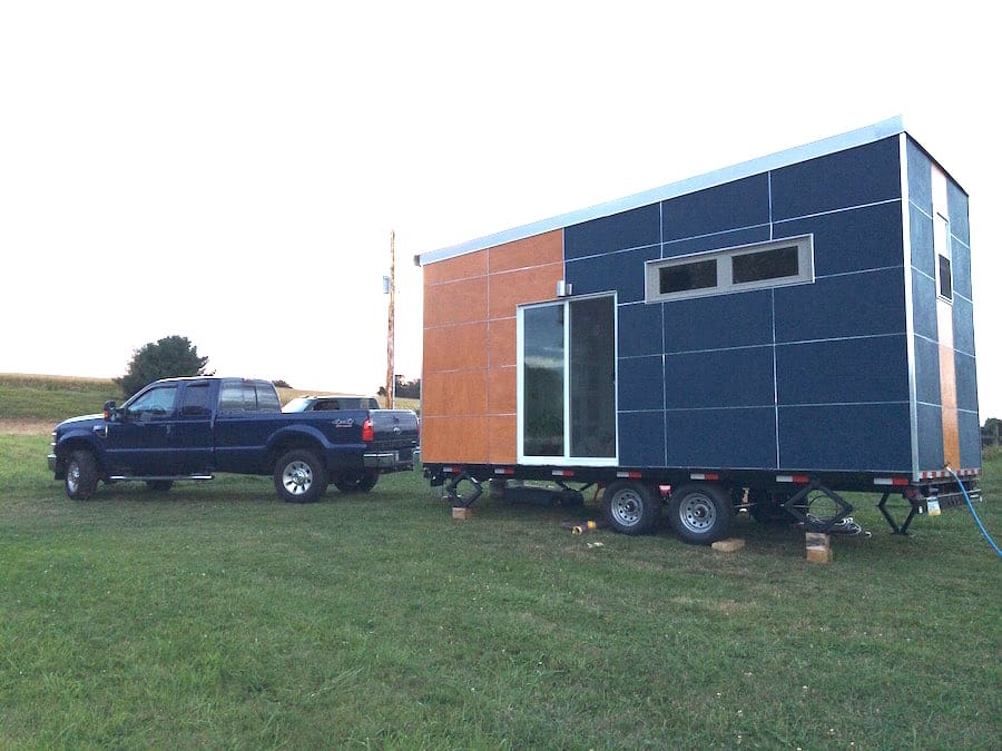 off-grid-sip-tiny-house-1