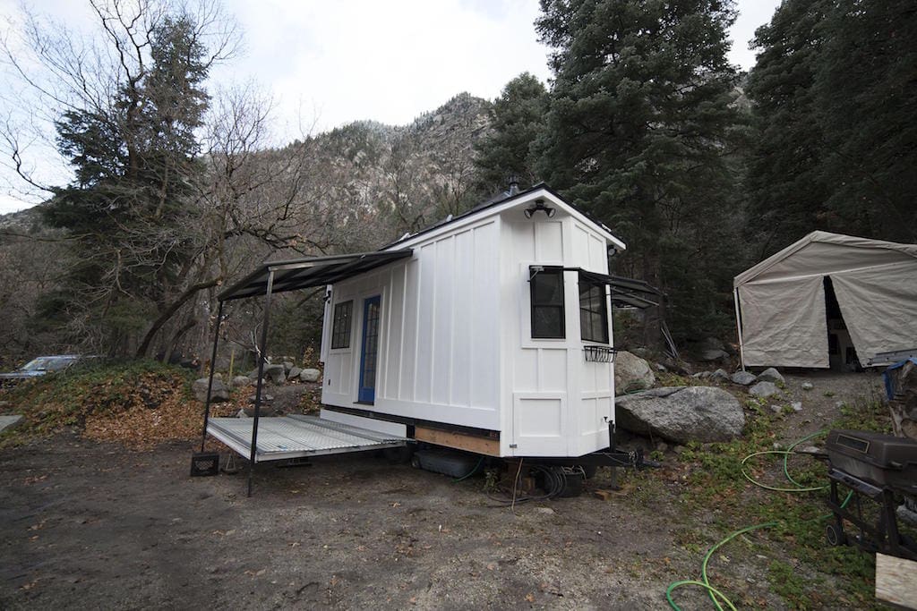 sandy-tiny-house-10