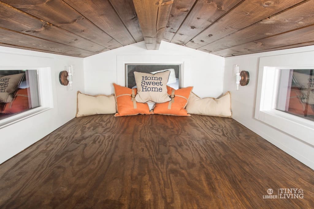 the-roving-tiny-living-84-lumber-7