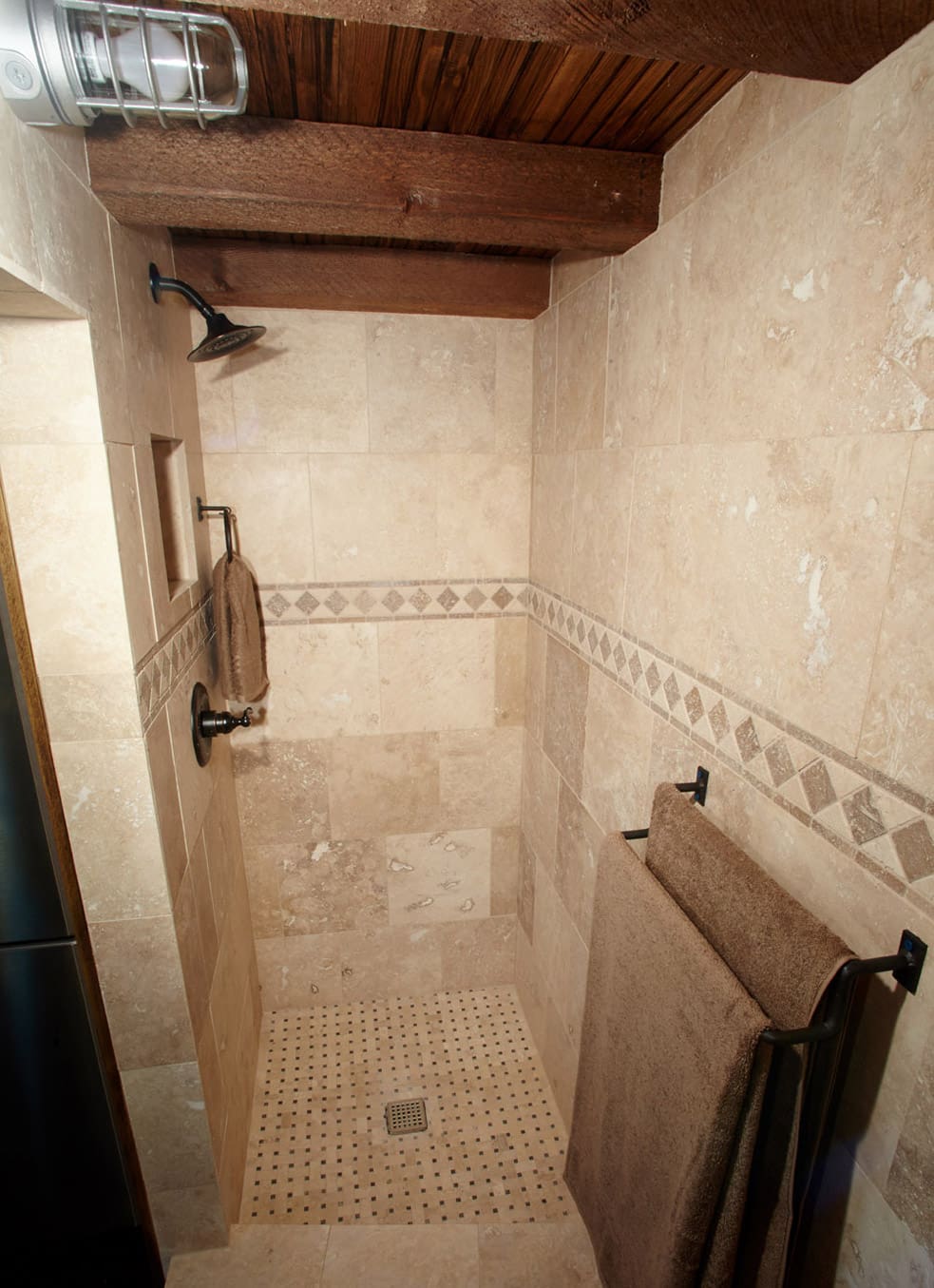 bushwacker-cabin-mfg-12