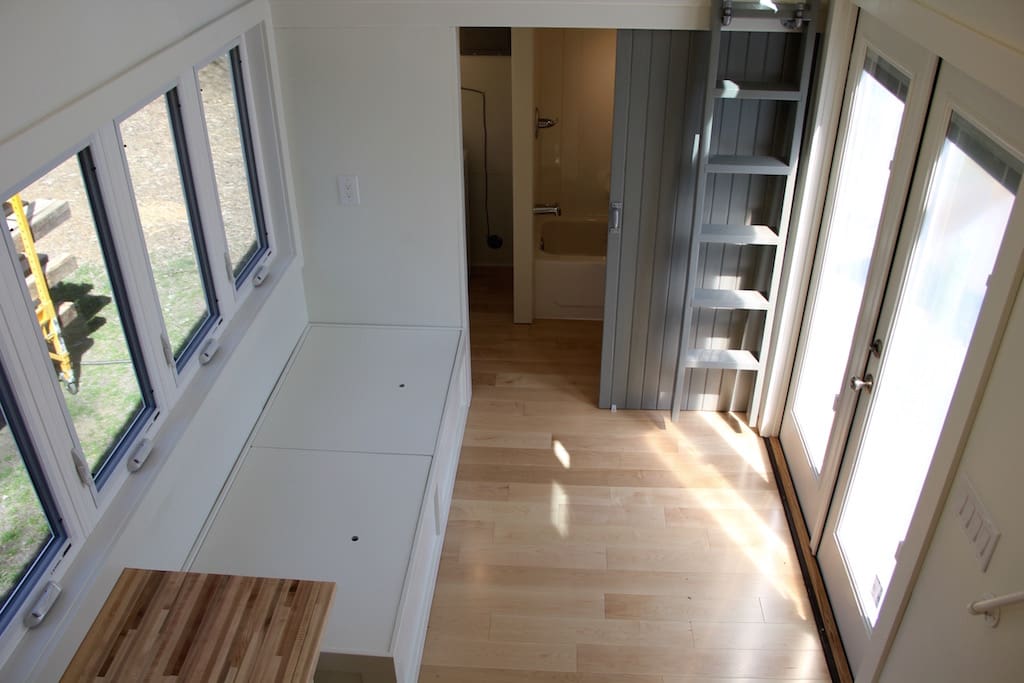 the-chickadee-brevard-tiny-house-company-13