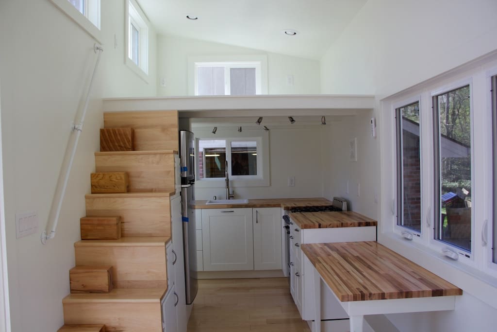 the-chickadee-brevard-tiny-house-company-2