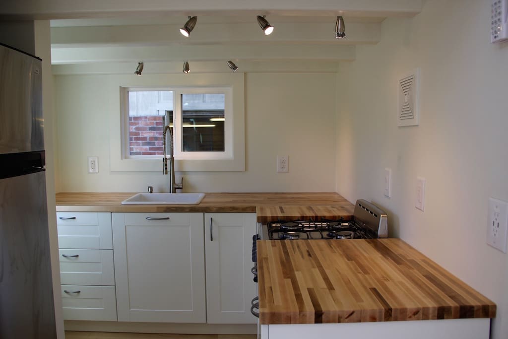 the-chickadee-brevard-tiny-house-company-4