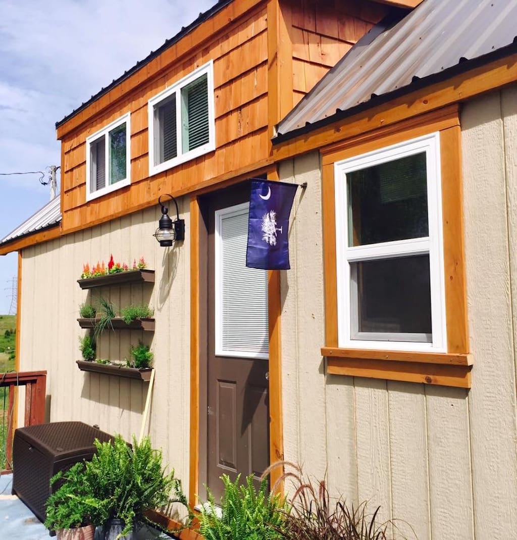 tiny-house-big-farm-2