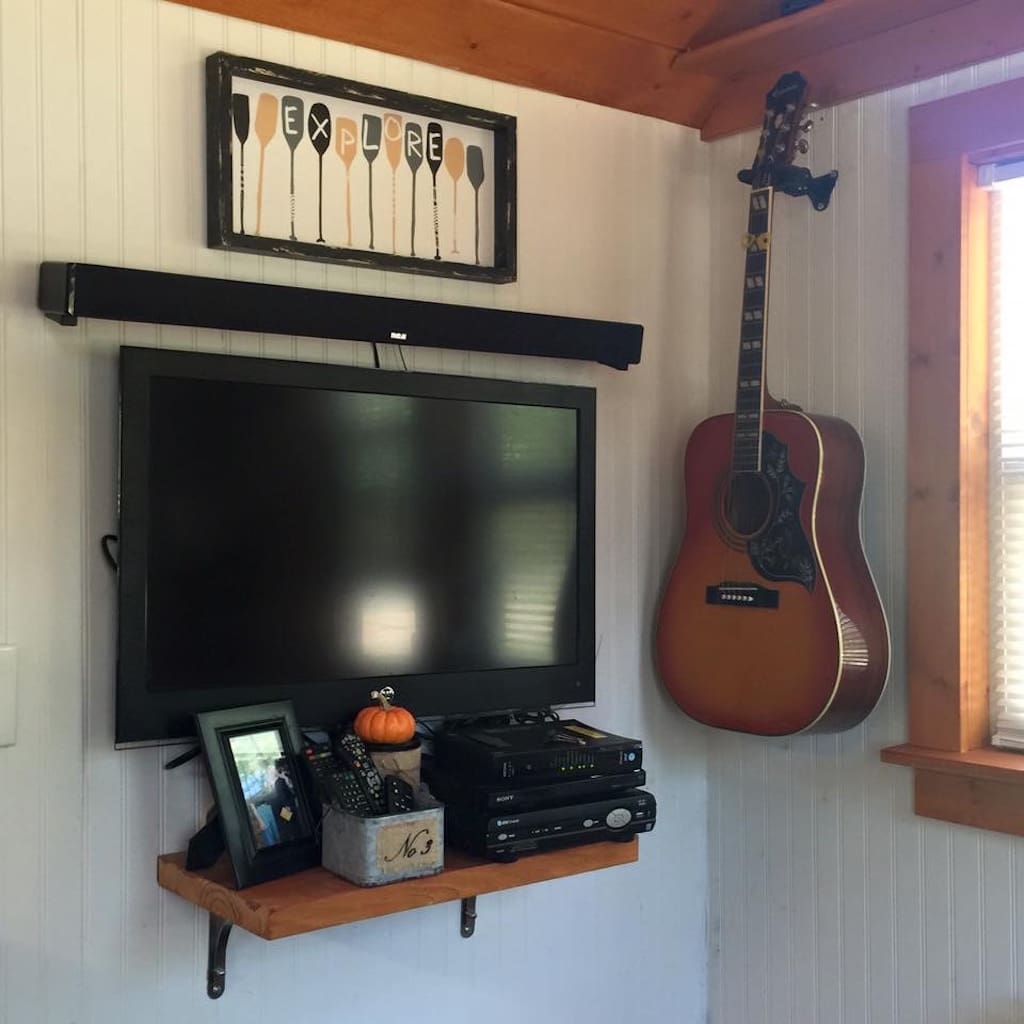 tiny-house-big-farm-7