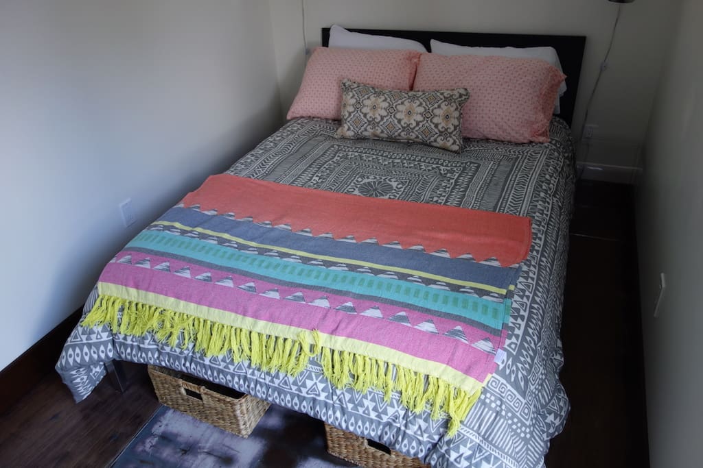 container-homes-airbnb-carolina-beach-nc-9