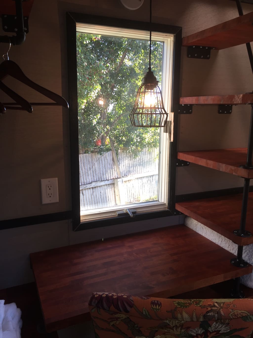 designer-tiny-house-12