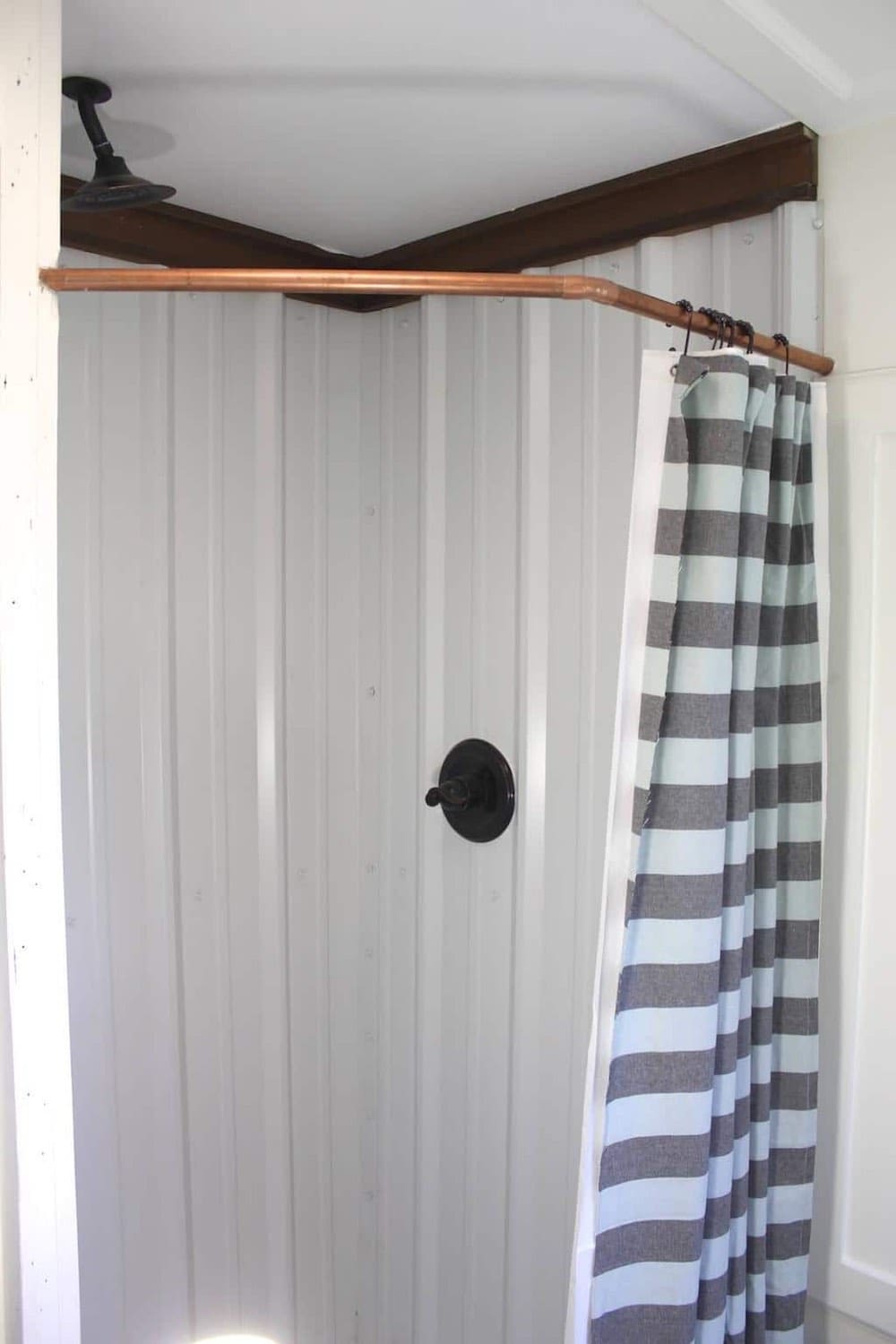 handcrafted-movement-tiny-house-17