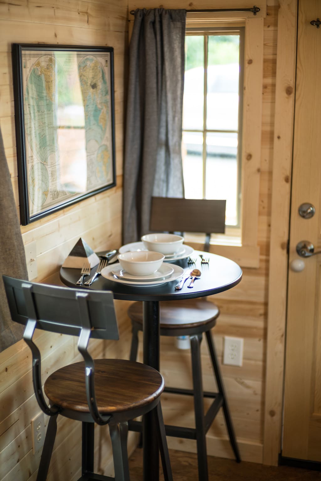 atticus-mt-hood-tiny-house-village-oregon-5