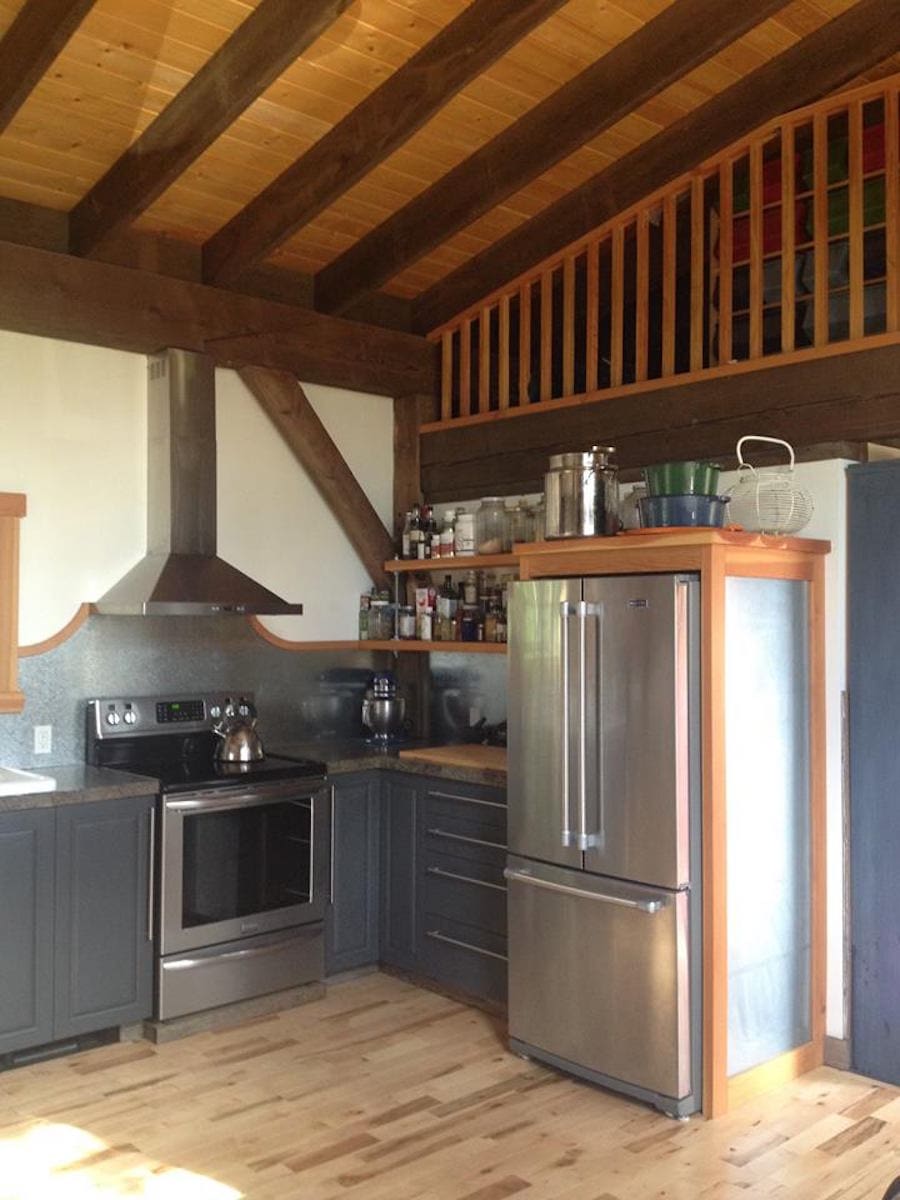 big-family-tiny-house-4