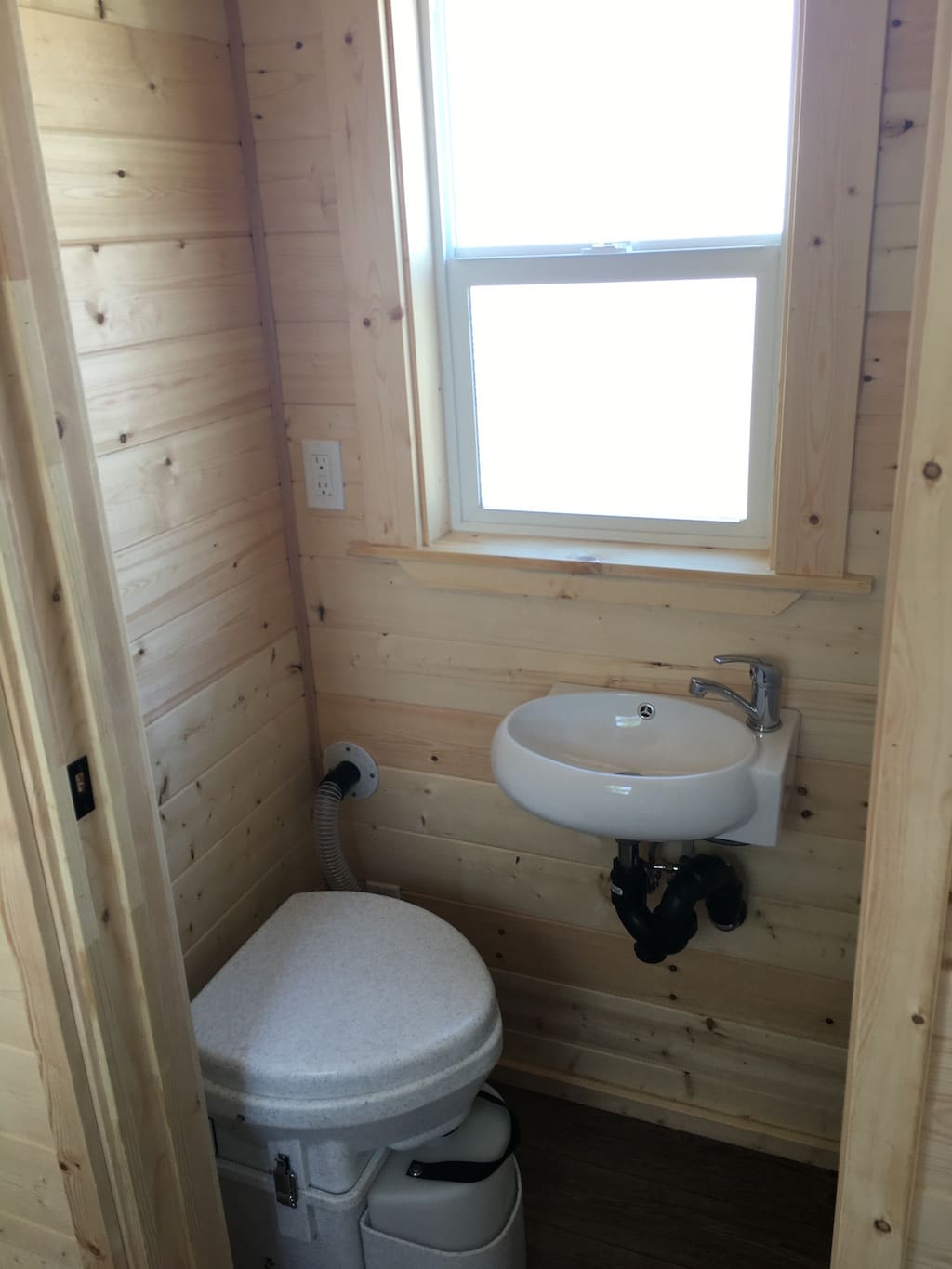 blue-poco-tiny-living-homes-4