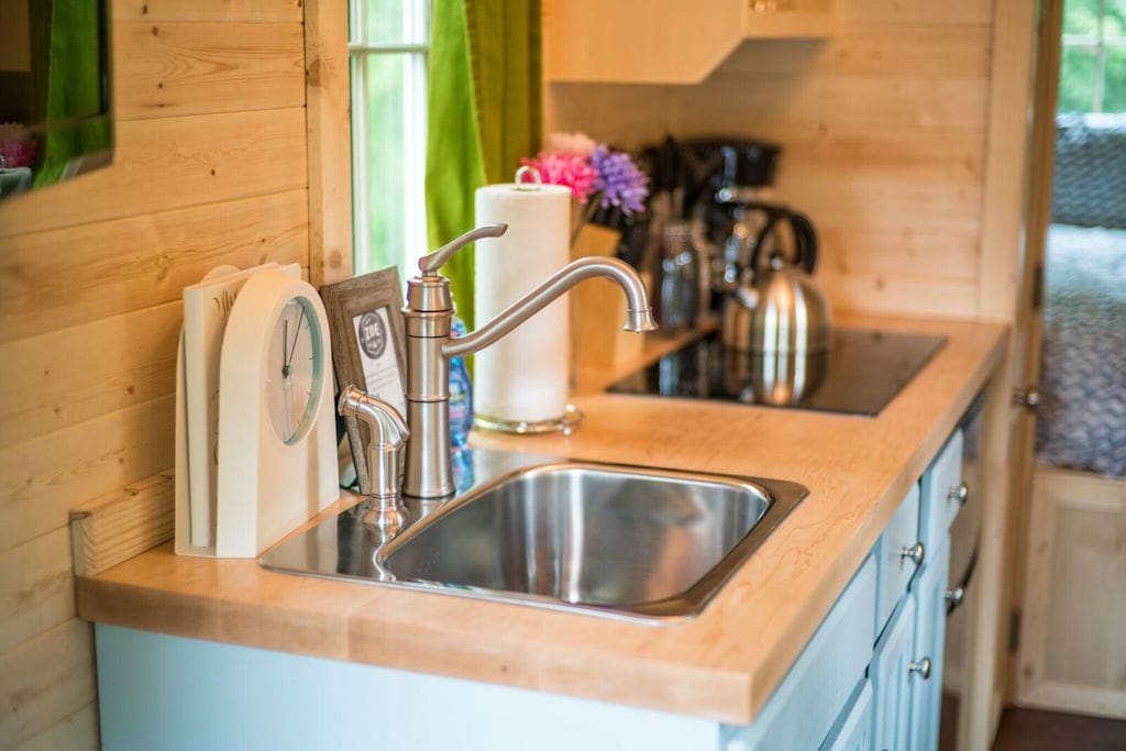 zoe-tiny-house-village-cypress-tumbleweed-mount-hood-4