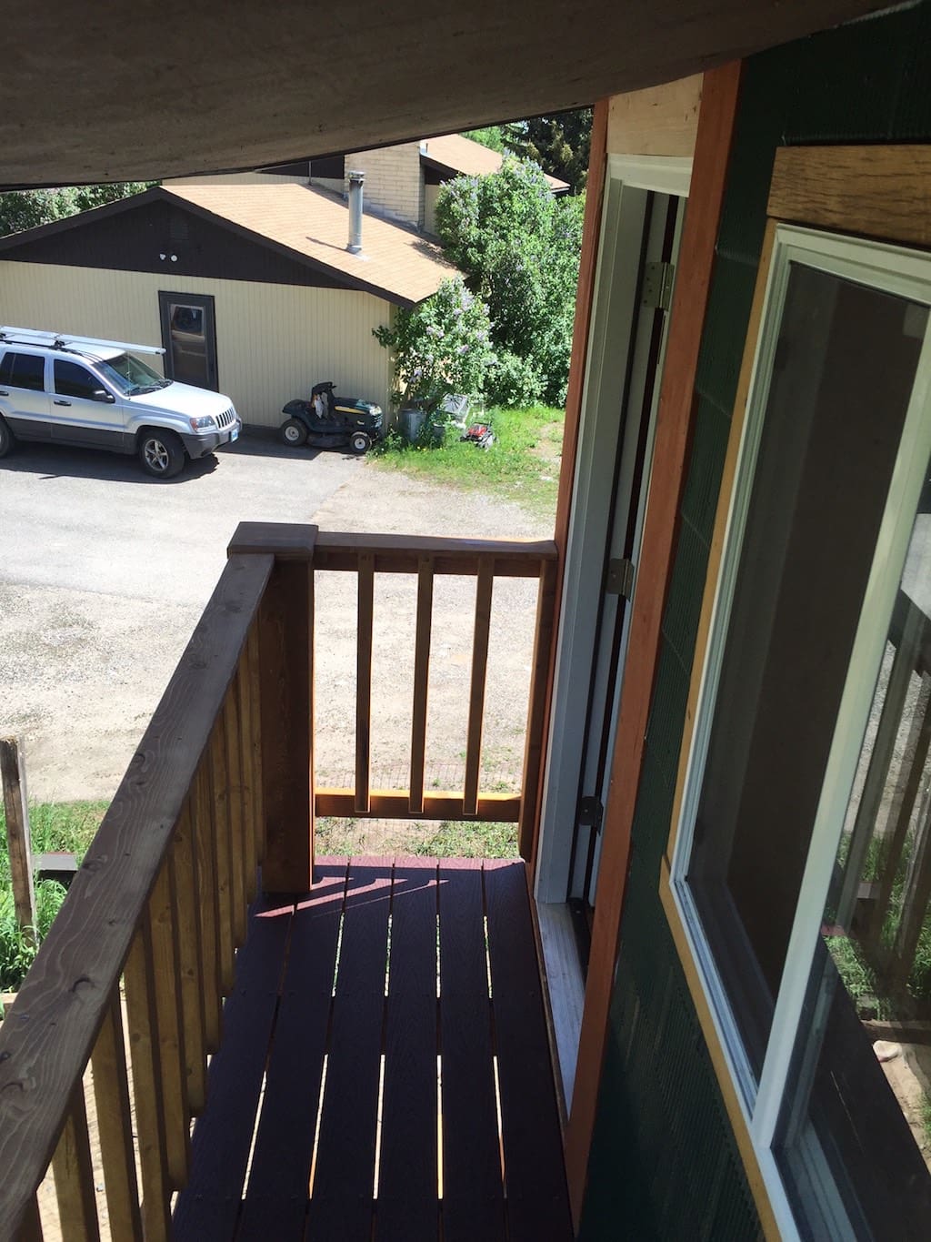 A Two-Story Tiny House Built and Shard by Noah Hedges Called Ceramic Studio 4 jackson-hole-tiny-house-4