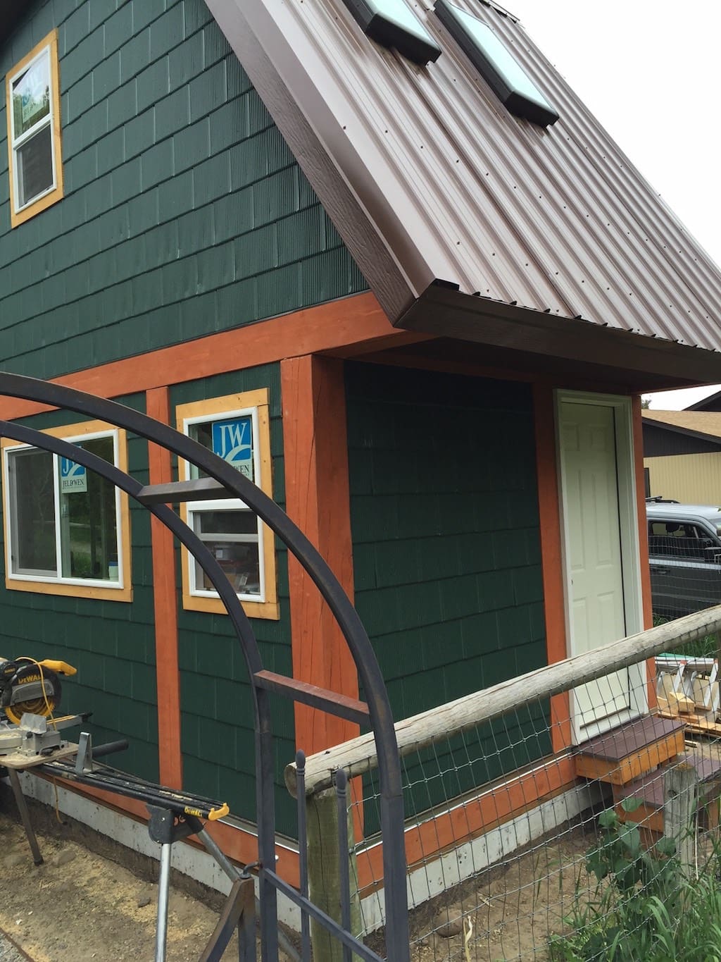 A Two-Story Tiny House Built and Shard by Noah Hedges Called Ceramic Studio 2 jackson-hole-tiny-house-8