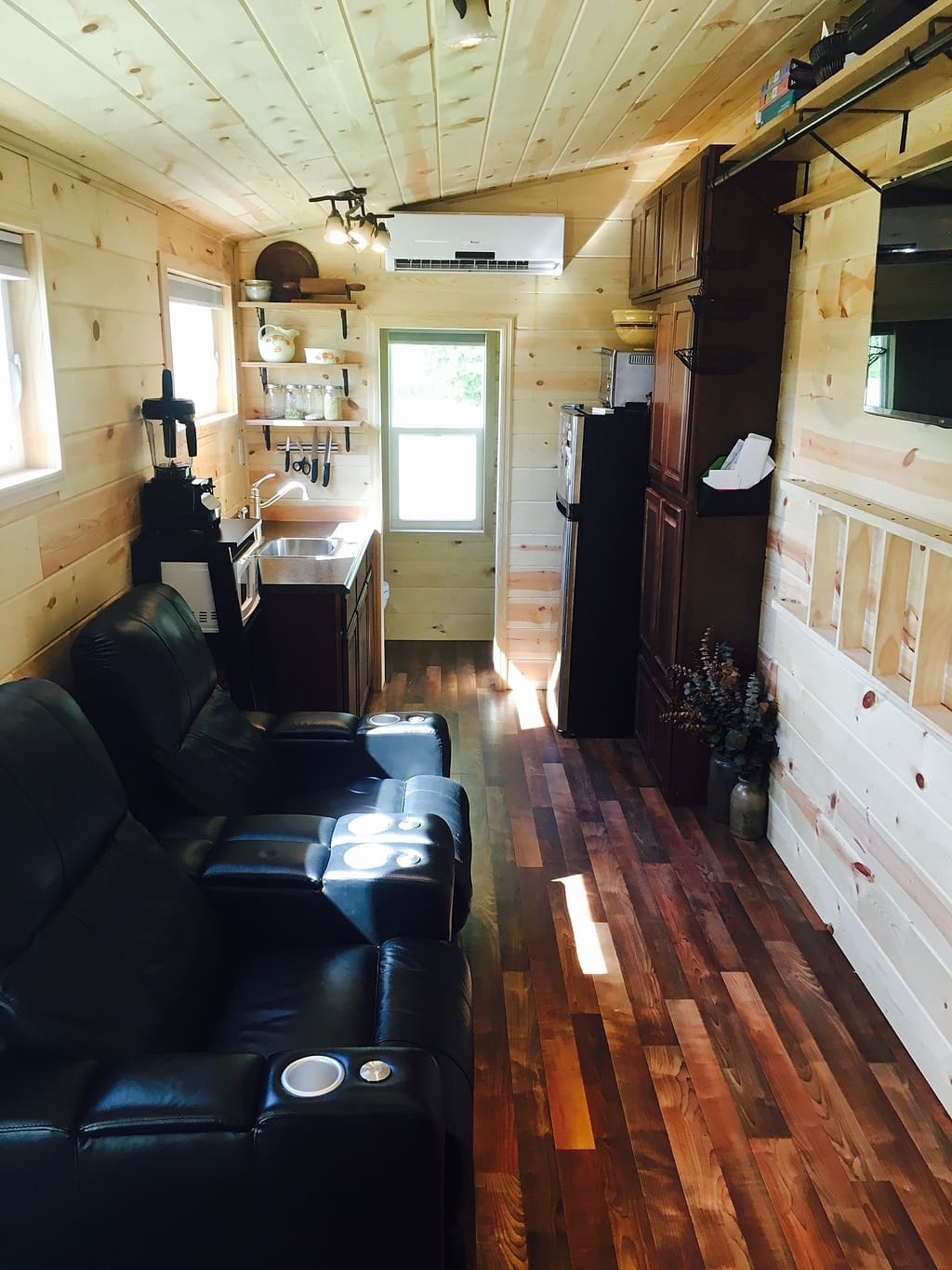 5th-wheel-tiny-house-7