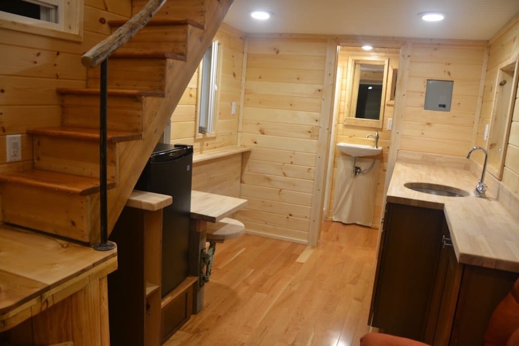 cranberry-tiny-house-8