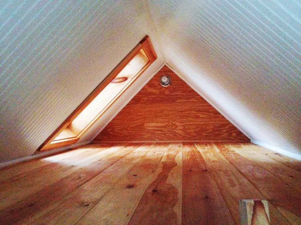 the-little-red-house-10