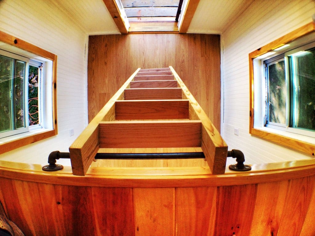 the-little-red-house-3