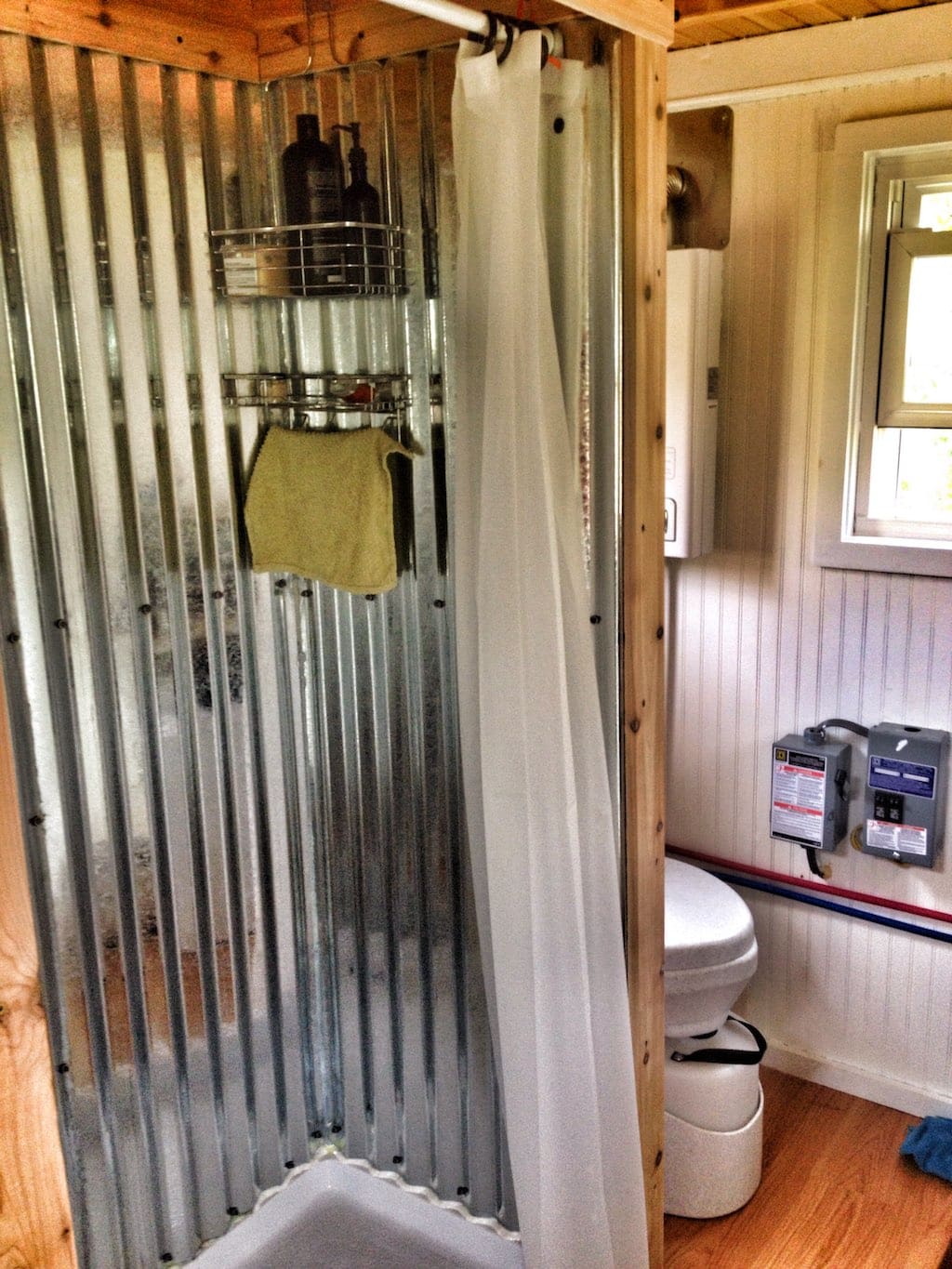 the-little-red-house-9