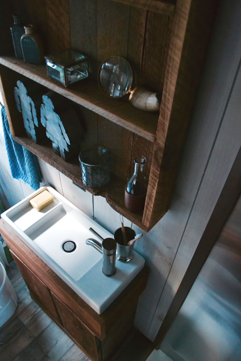 aerodynamic-tiny-house-13