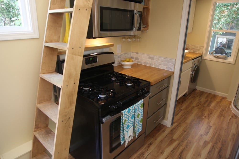 dream-big-dwell-small-tiny-house-10