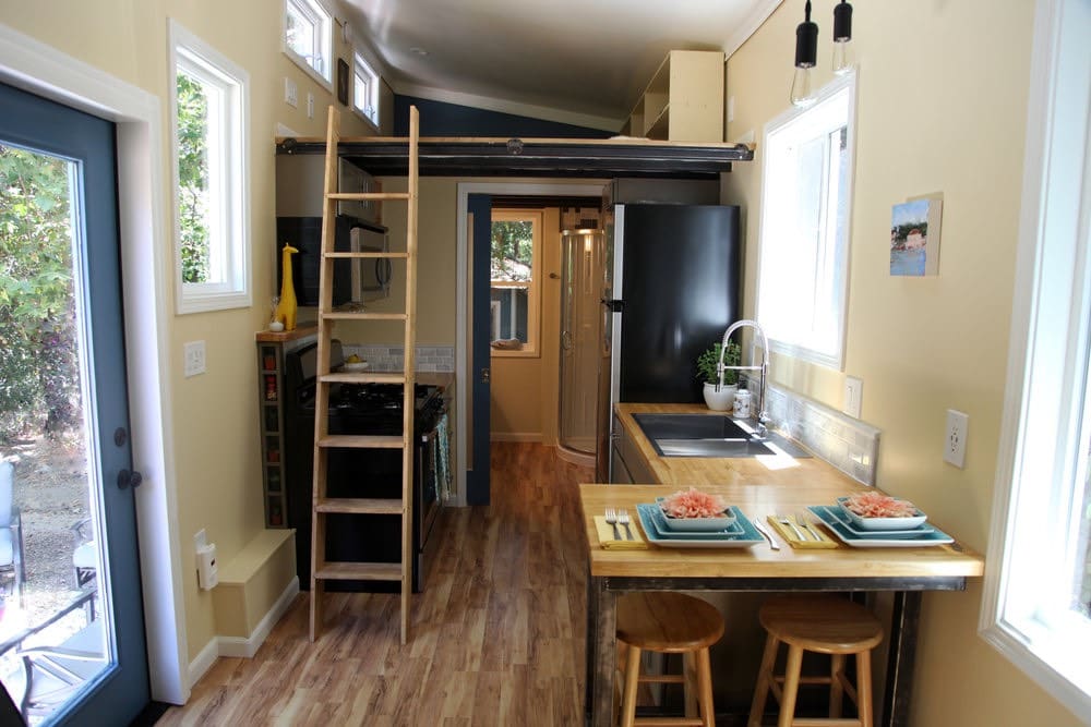 dream-big-dwell-small-tiny-house-2