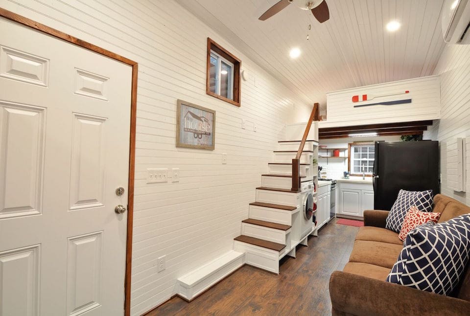 32-tiny-house-building-company-7