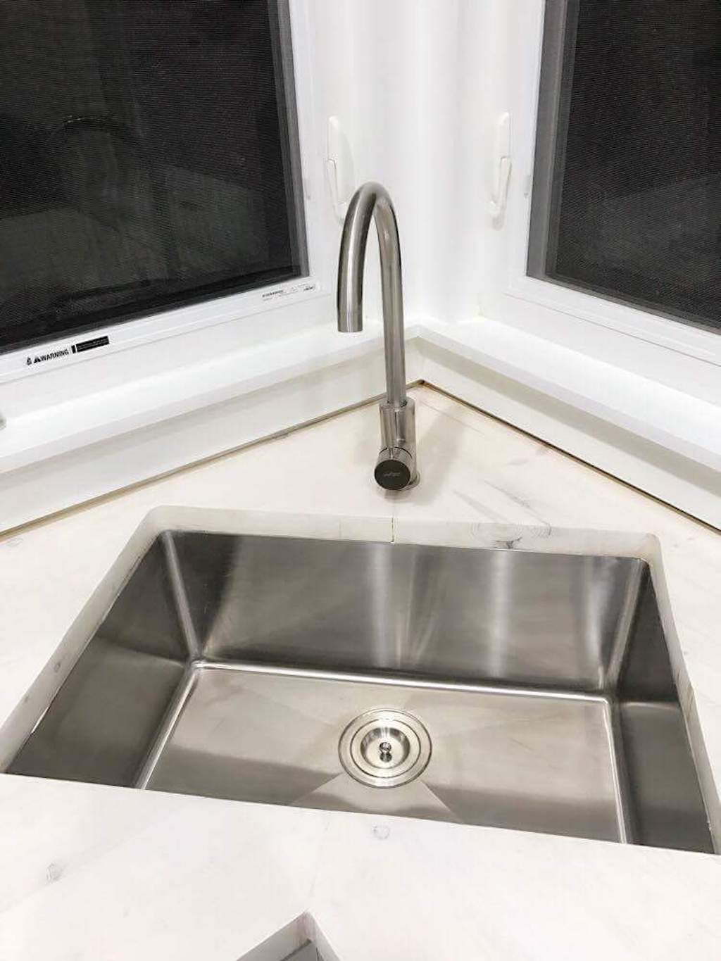 35-ft-5th-wheel-tiny-house-6