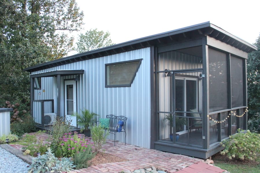 Bitty Backyard Bunkie 1 backyard-bunkie-1