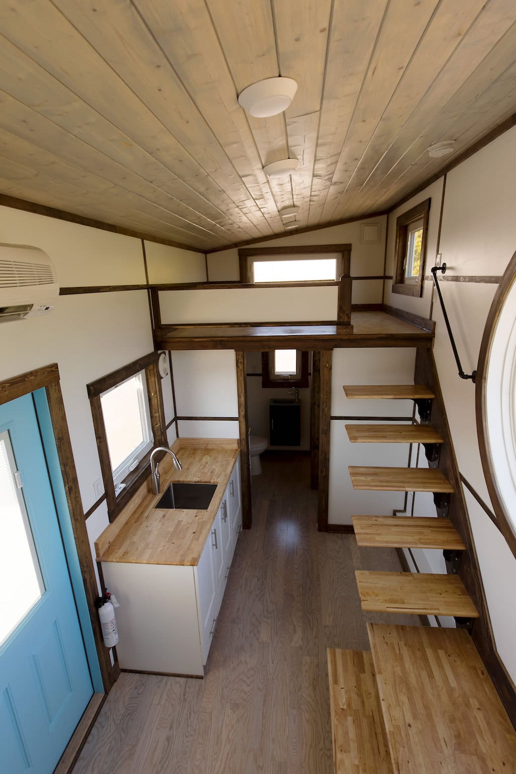 the-view-tiny-house-swoon-8
