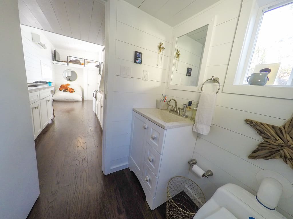 san-francisco-tiny-house-family-13